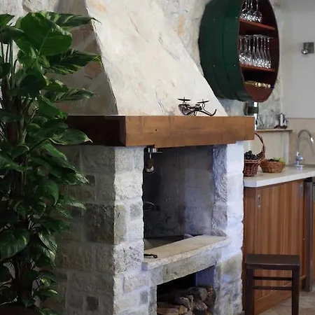 Вілла Bepo I Ivo Макарська