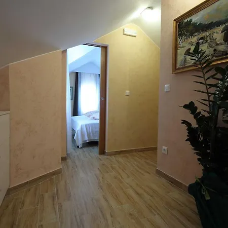 Bepo I Ivo Villa Makarska