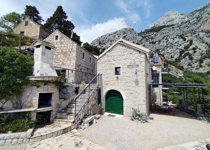 Bepo I Ivo Villa Makarska
